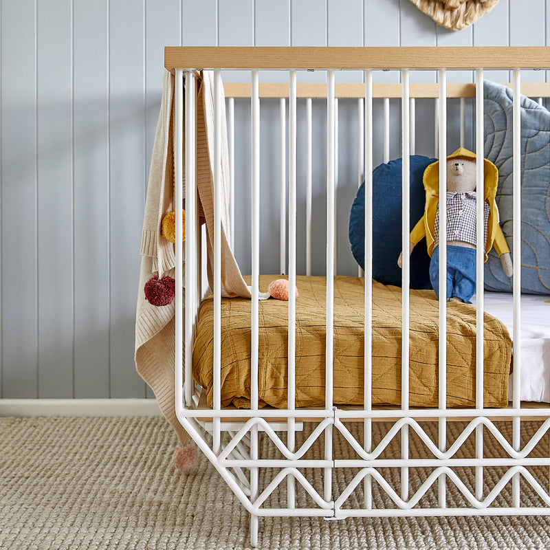 Mod Cot in White & Natural - FACTORY 2ND